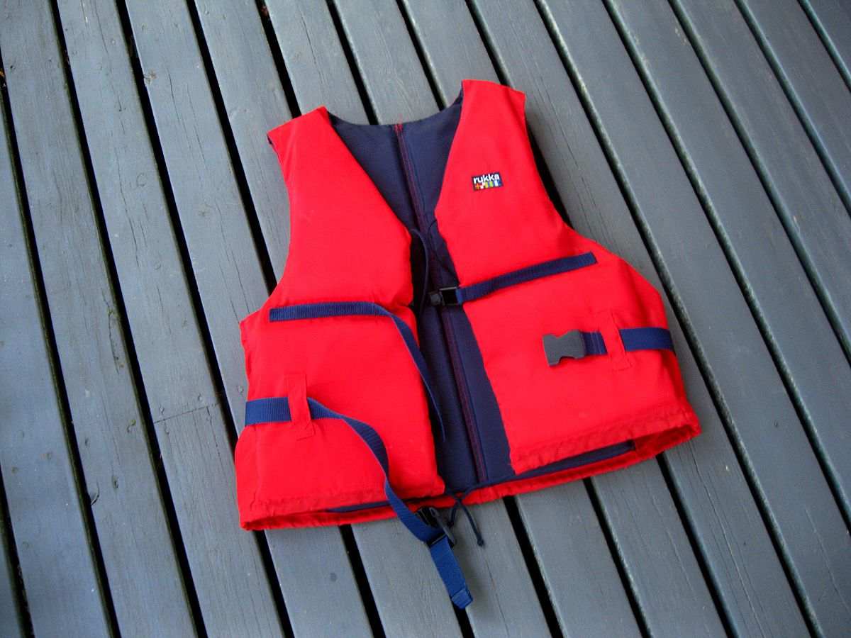 Red_life_jacket (1)-1