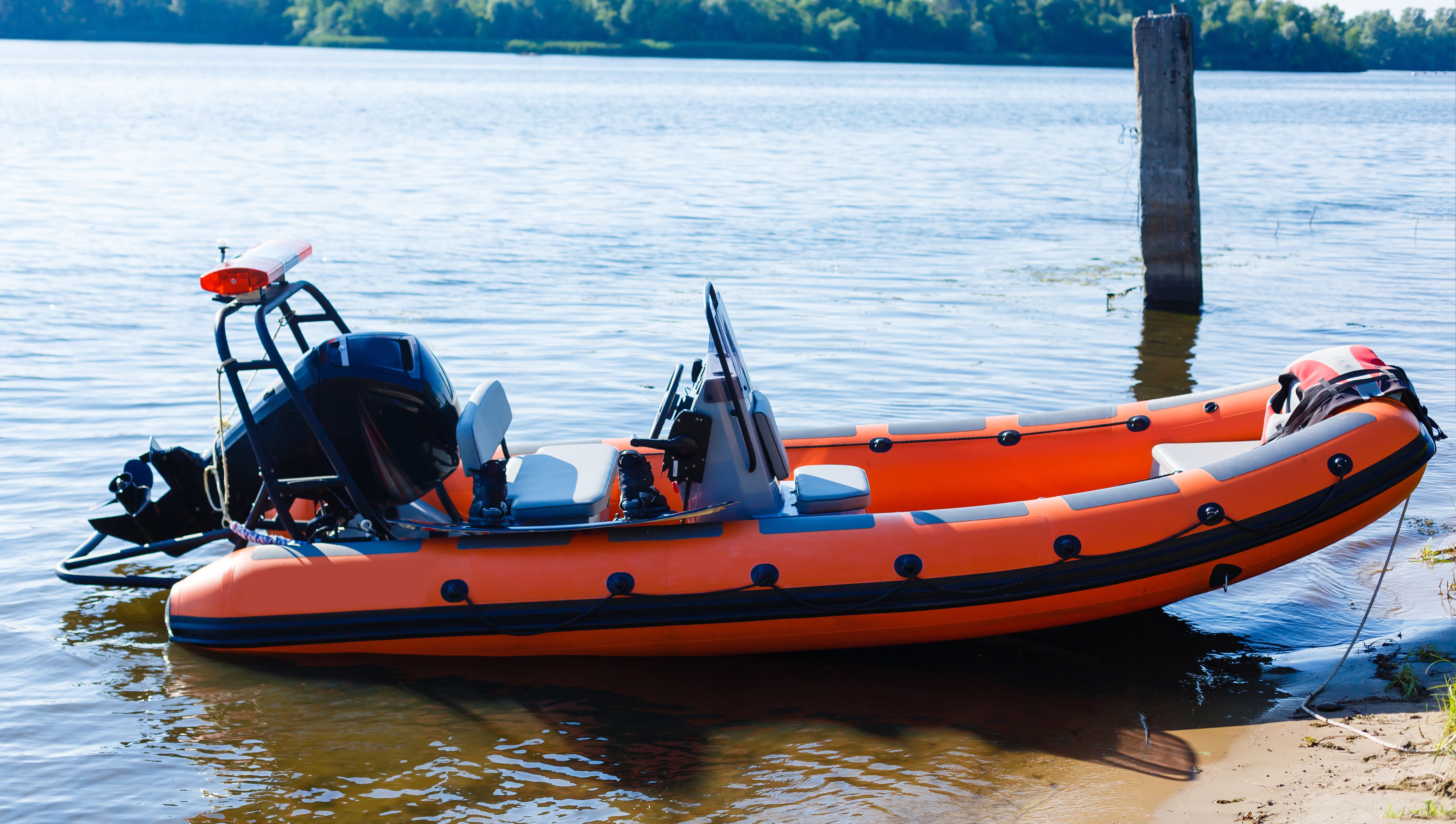 What Material are Inflatable Boats Made From and Which Cleaning Products Should be Used?
